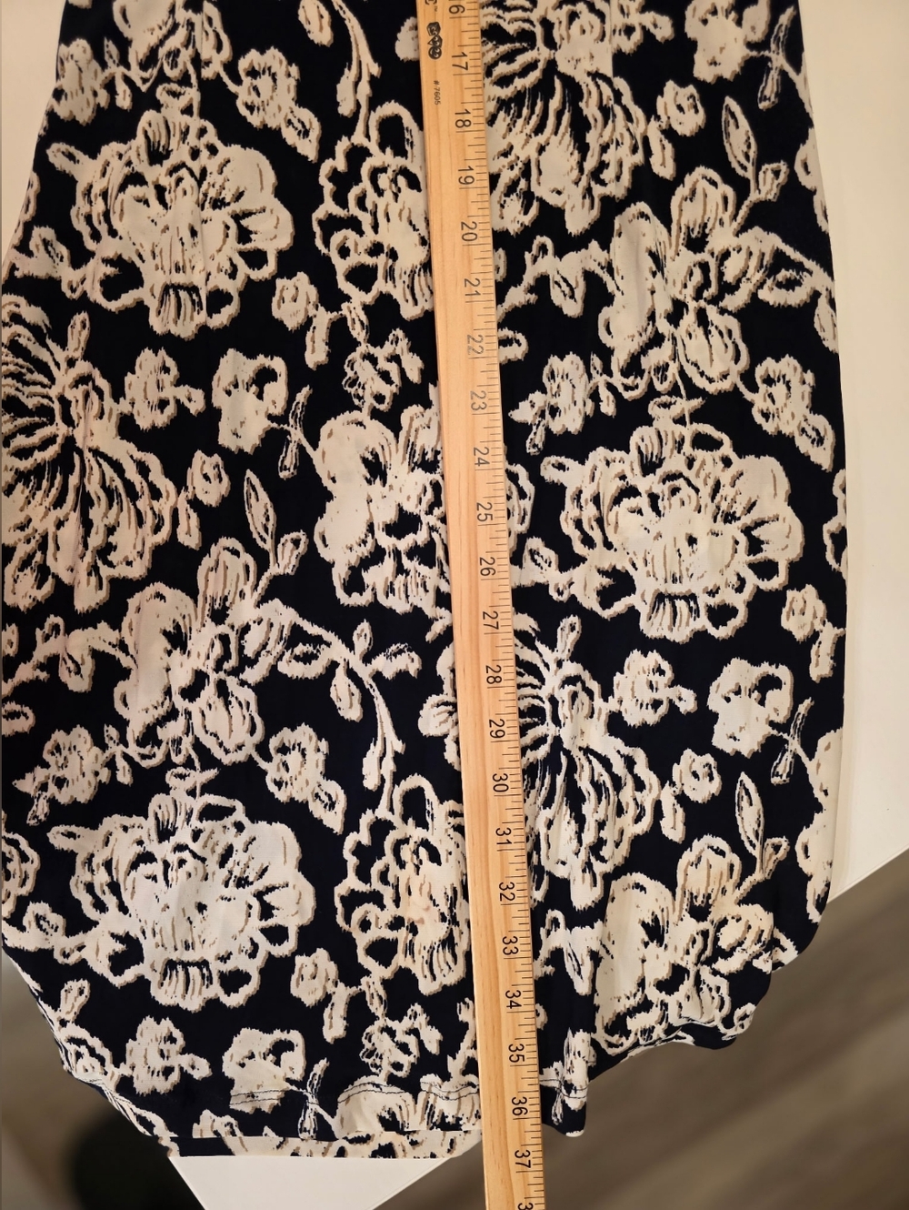 Lauren Ralph Lauren Women's Black & Cream Floral Ruched Jersey Dress ~ Size 6 - Picture 9 of 9